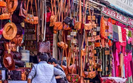 shopping markets of mathura
