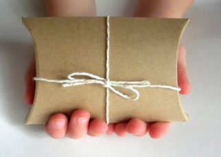 Kraft Pillow Boxes