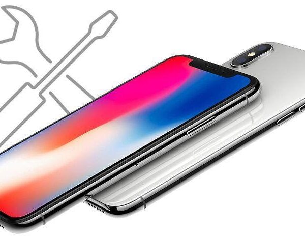 Is it safe to use a phone with a cracked screen?